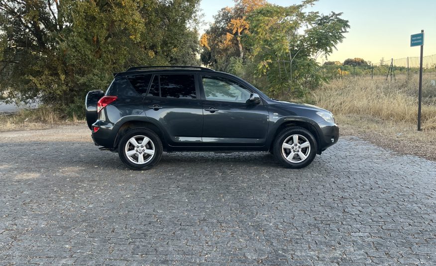 VENDIDO: TOYOTA RAV4 SOL 2.2 D4D 136CV 4X4