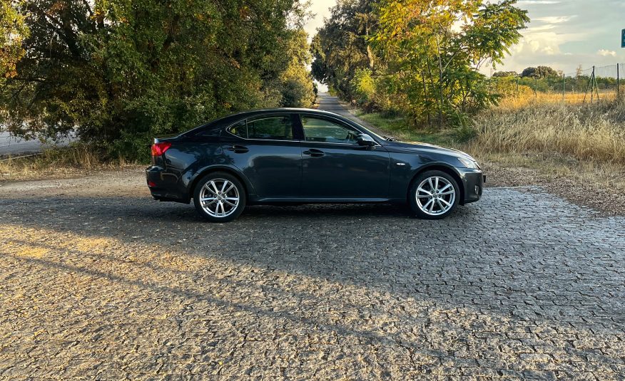 LEXUS IS 220d SPORT 2.2d 177cv
