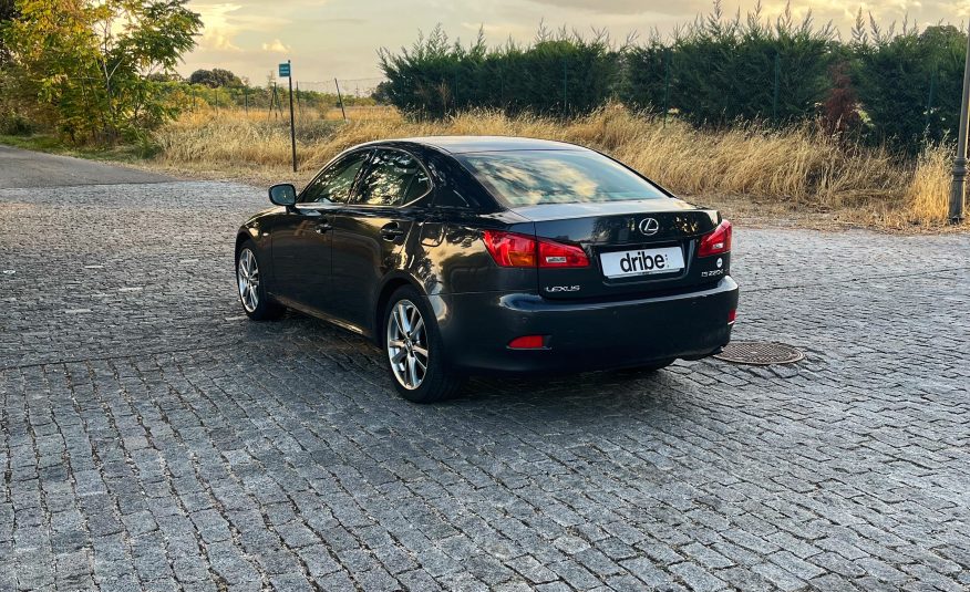 LEXUS IS 220d SPORT 2.2d 177cv