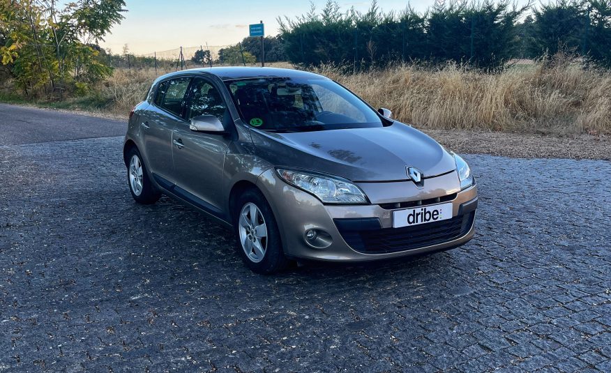 RESERVADO: RENAULT MEGANE DYNAMIQUE 1.6 110CV