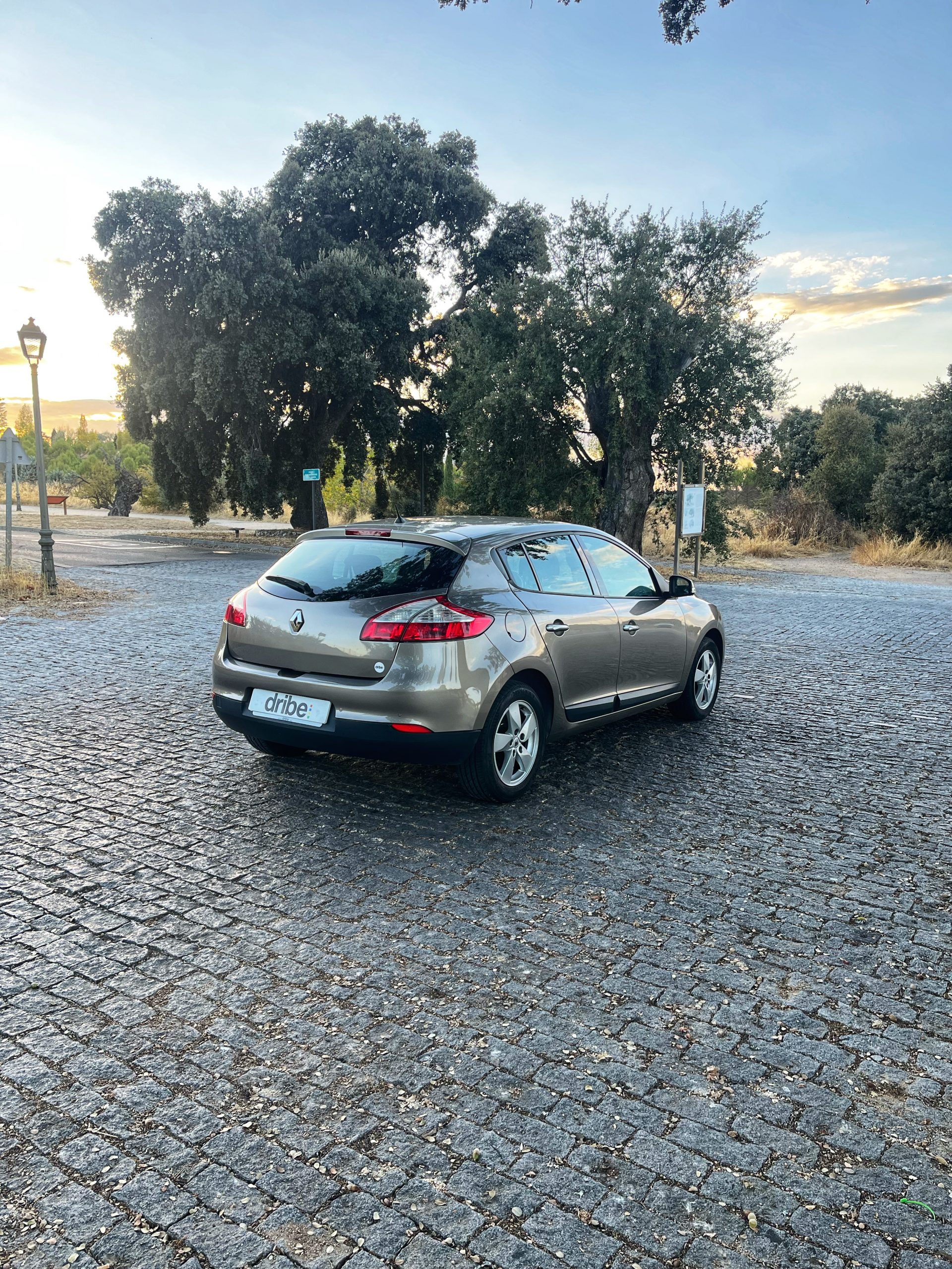 VENDIDO: RENAULT MEGANE DYNAMIQUE 1.6 110CV