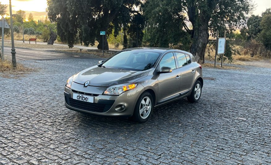 RESERVADO: RENAULT MEGANE DYNAMIQUE 1.6 110CV