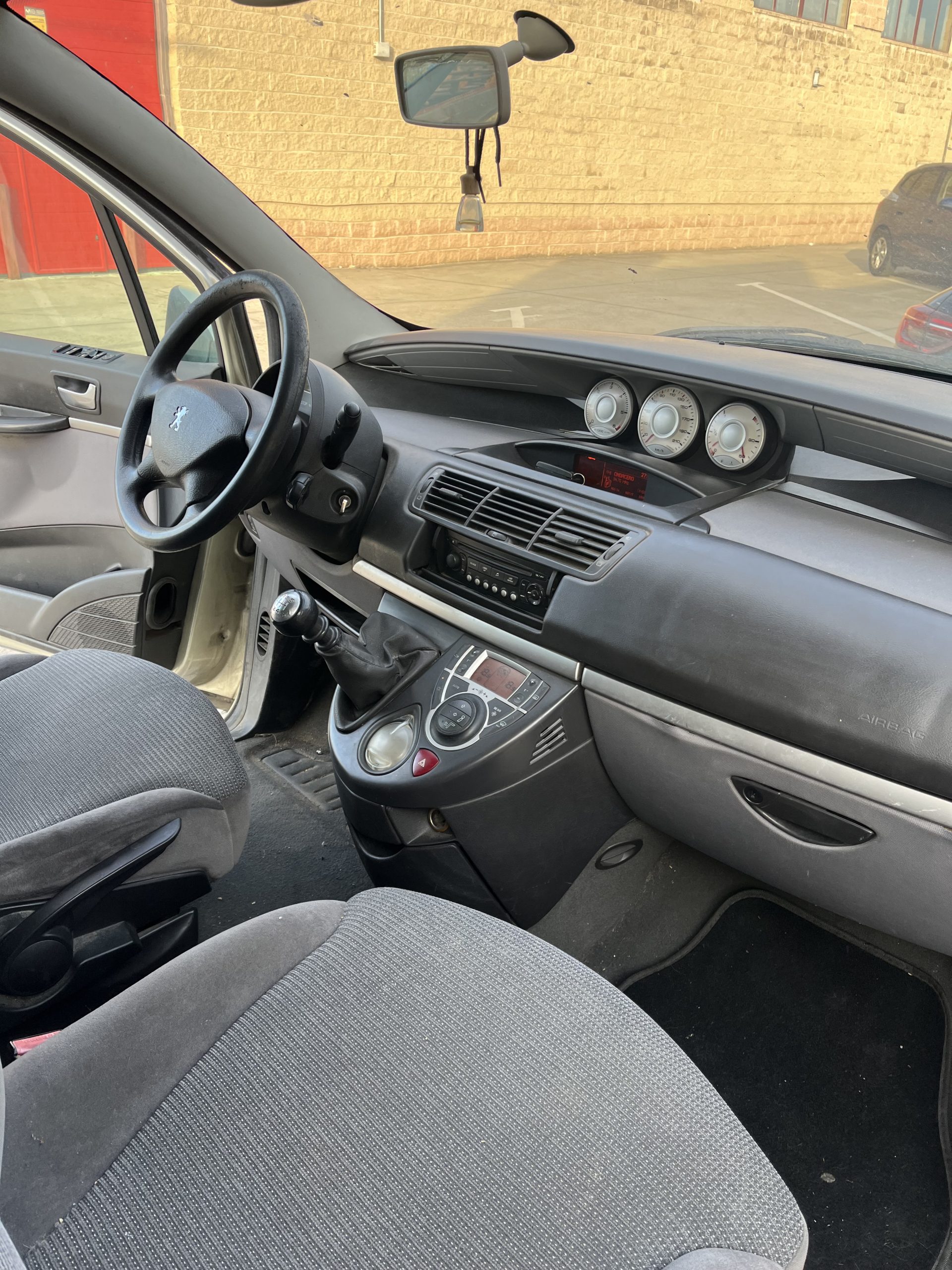 PEUGEOT 807 ST 2.2 HDI 130CV