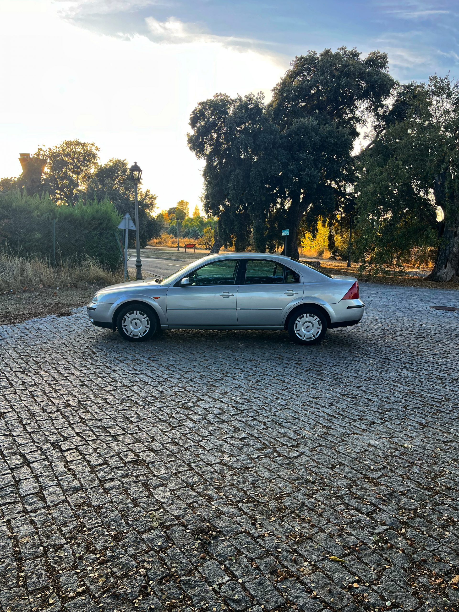 VENDIDO: FORD MONDEO TREND 2.0TDCI 115CV