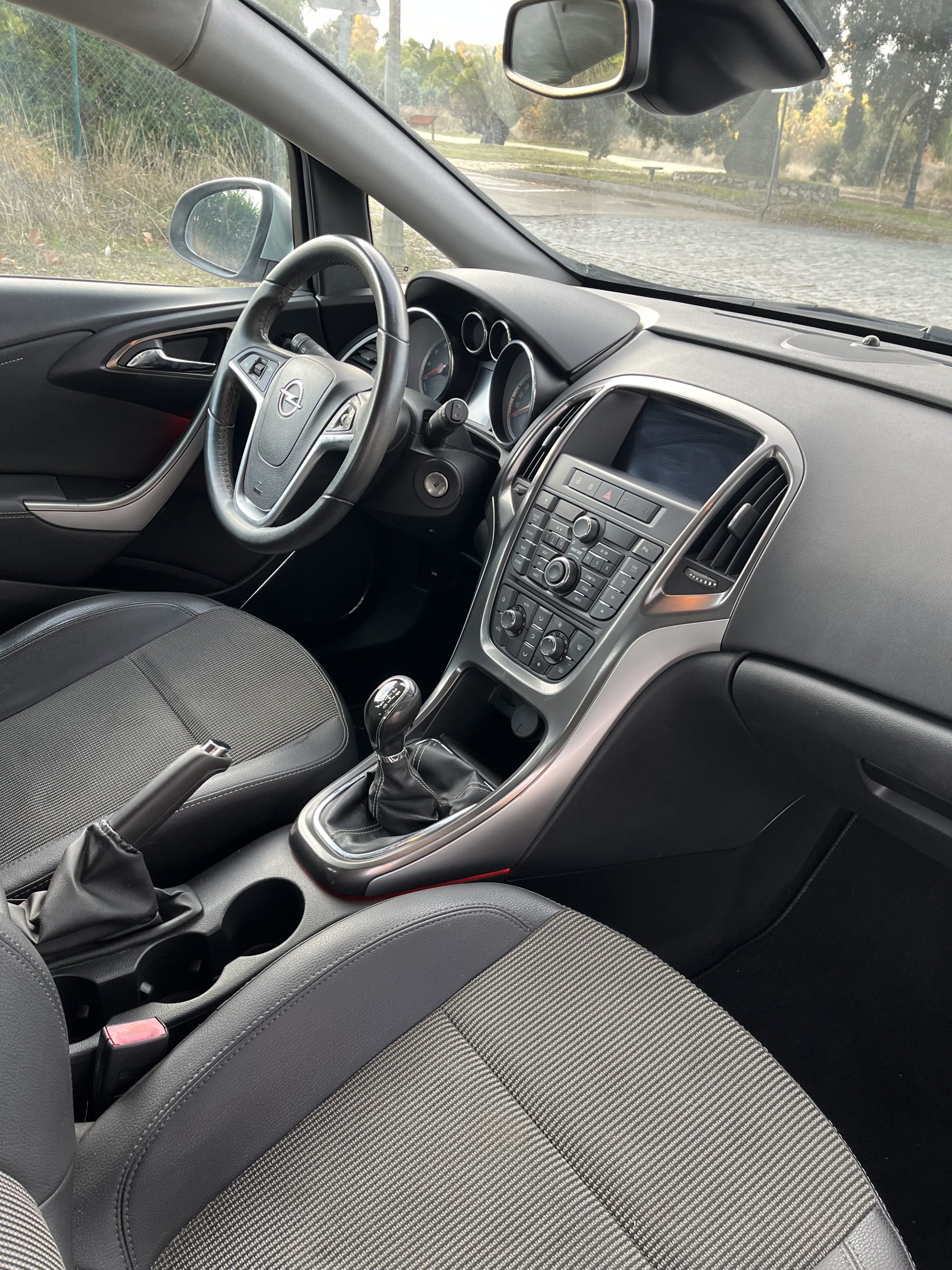 RESERVADO: OPEL ASTRA SPORT 1.4 TURBO 140CV