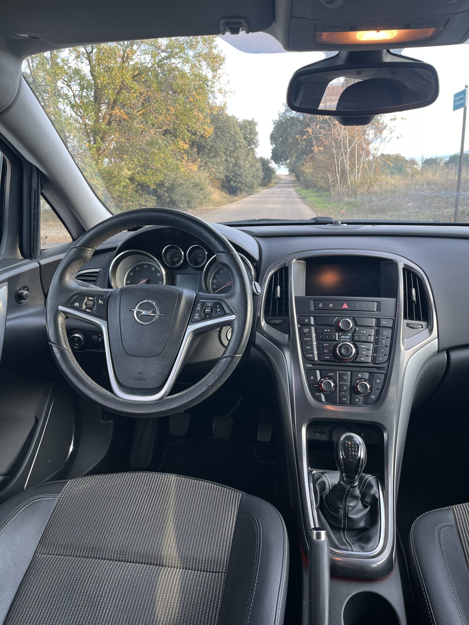 RESERVADO: OPEL ASTRA SPORT 1.4 TURBO 140CV