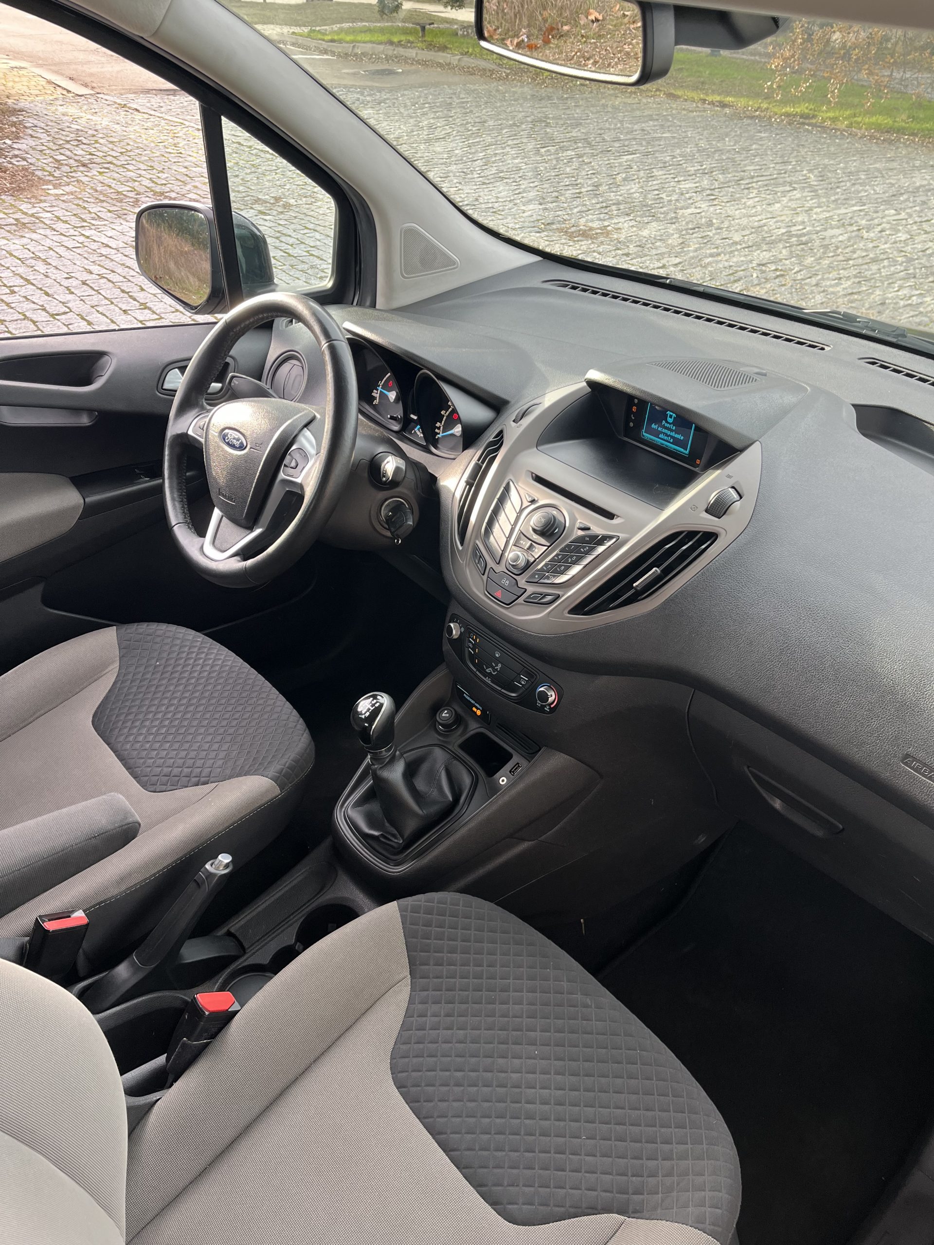 RESERVADO: FORD TOURNEO COURIER 1.5 TDCI 95CV TREND