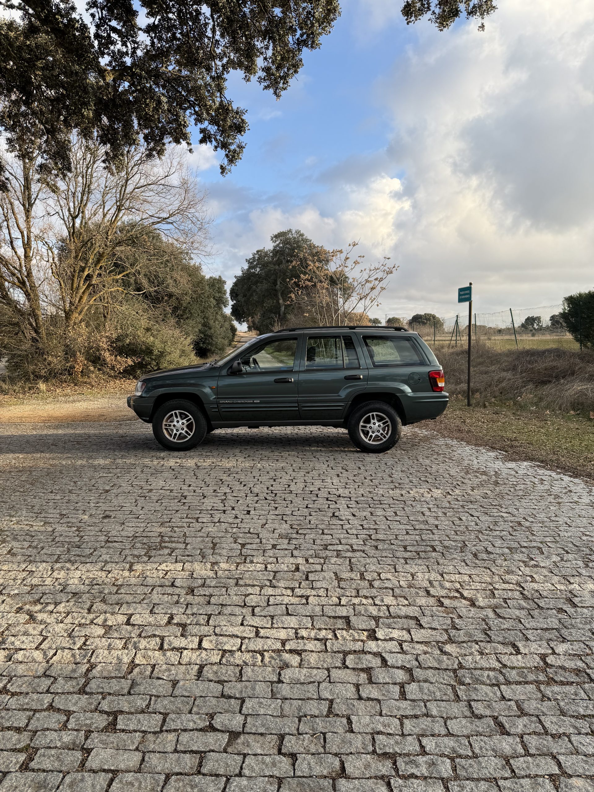 RESERVADO: JEEP GRAND CHEROKEE LAREDO 2.7 CRD 163CV
