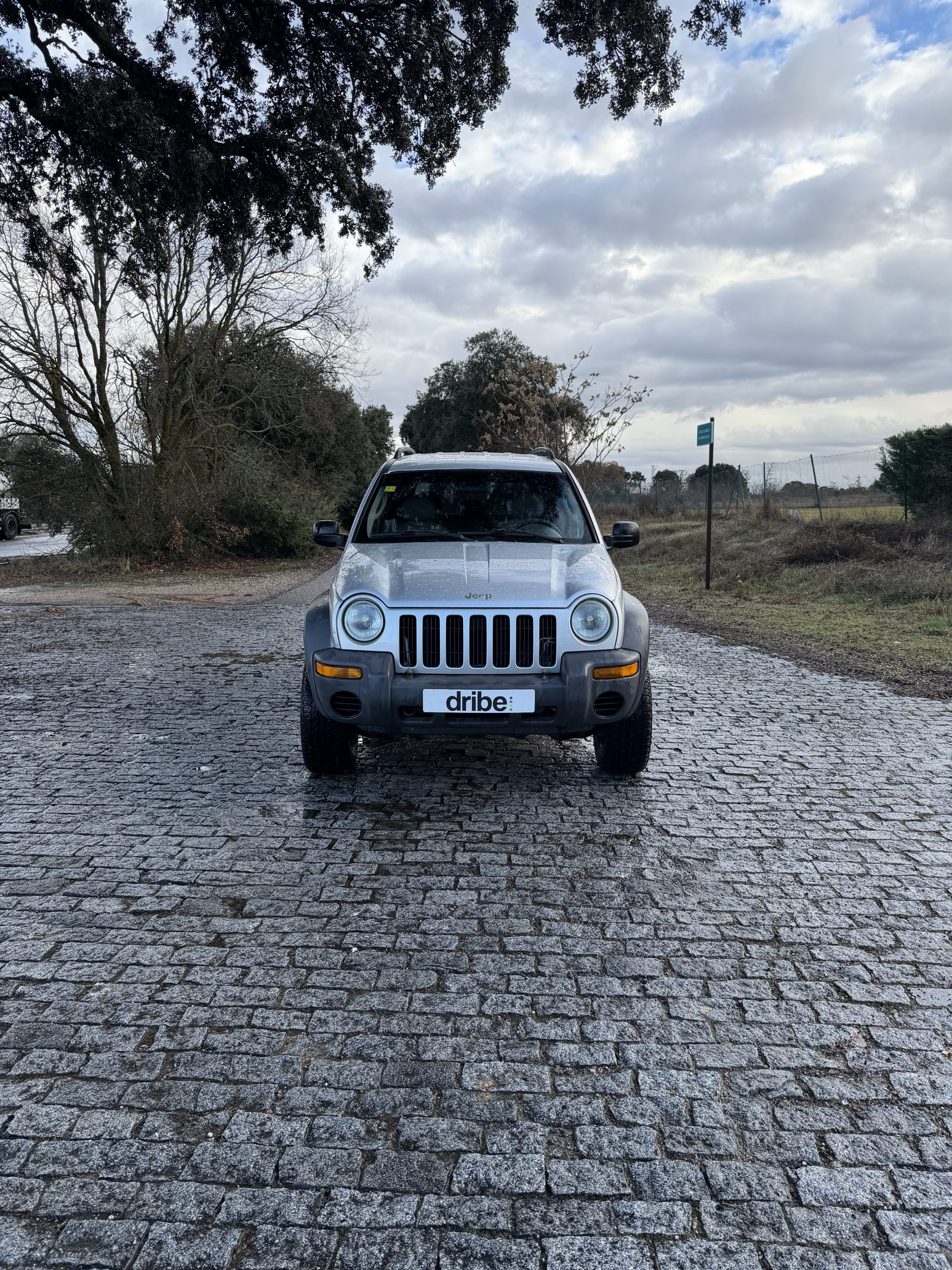 VENDIDO: JEEP CHEROKEE SPORT 2.5 CRD 143CV