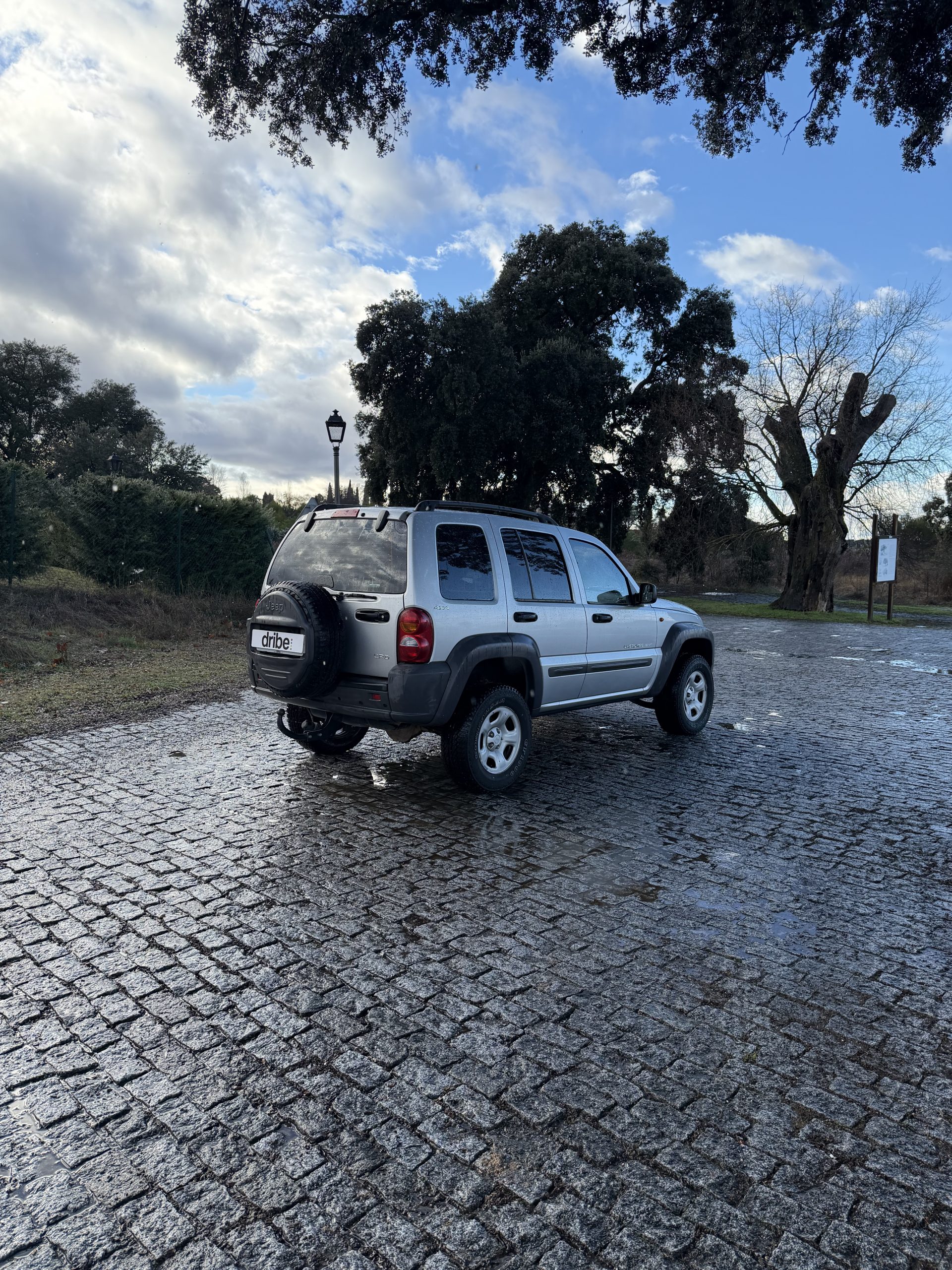 VENDIDO: JEEP CHEROKEE SPORT 2.5 CRD 143CV