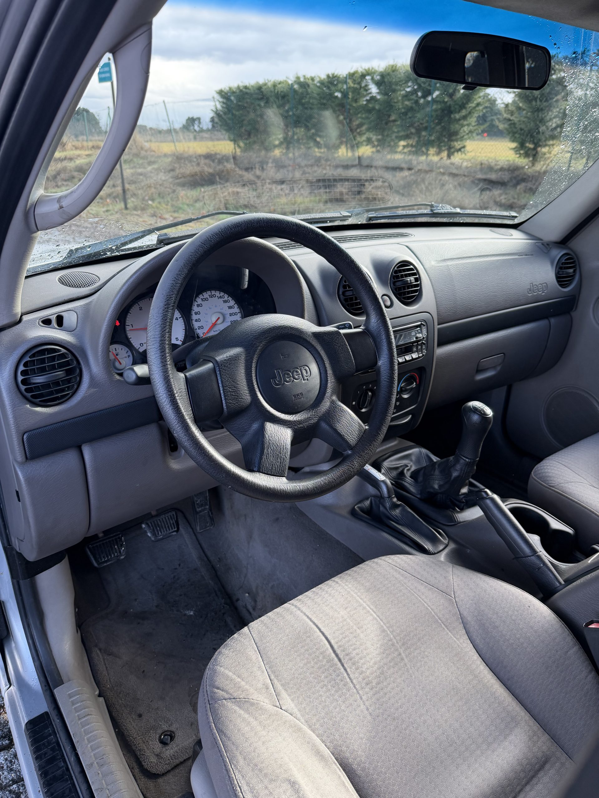 VENDIDO: JEEP CHEROKEE SPORT 2.5 CRD 143CV