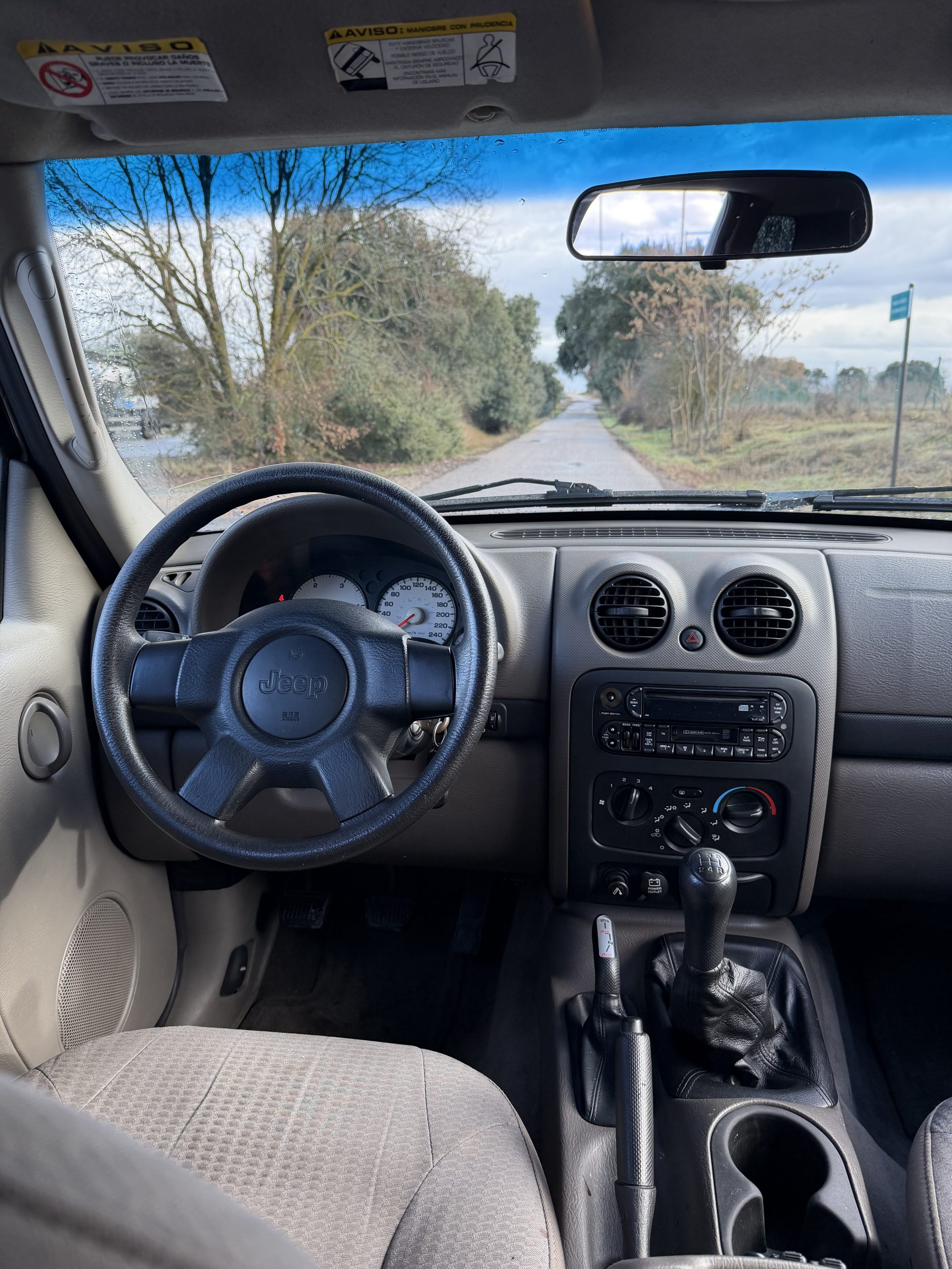 VENDIDO: JEEP CHEROKEE SPORT 2.5 CRD 143CV