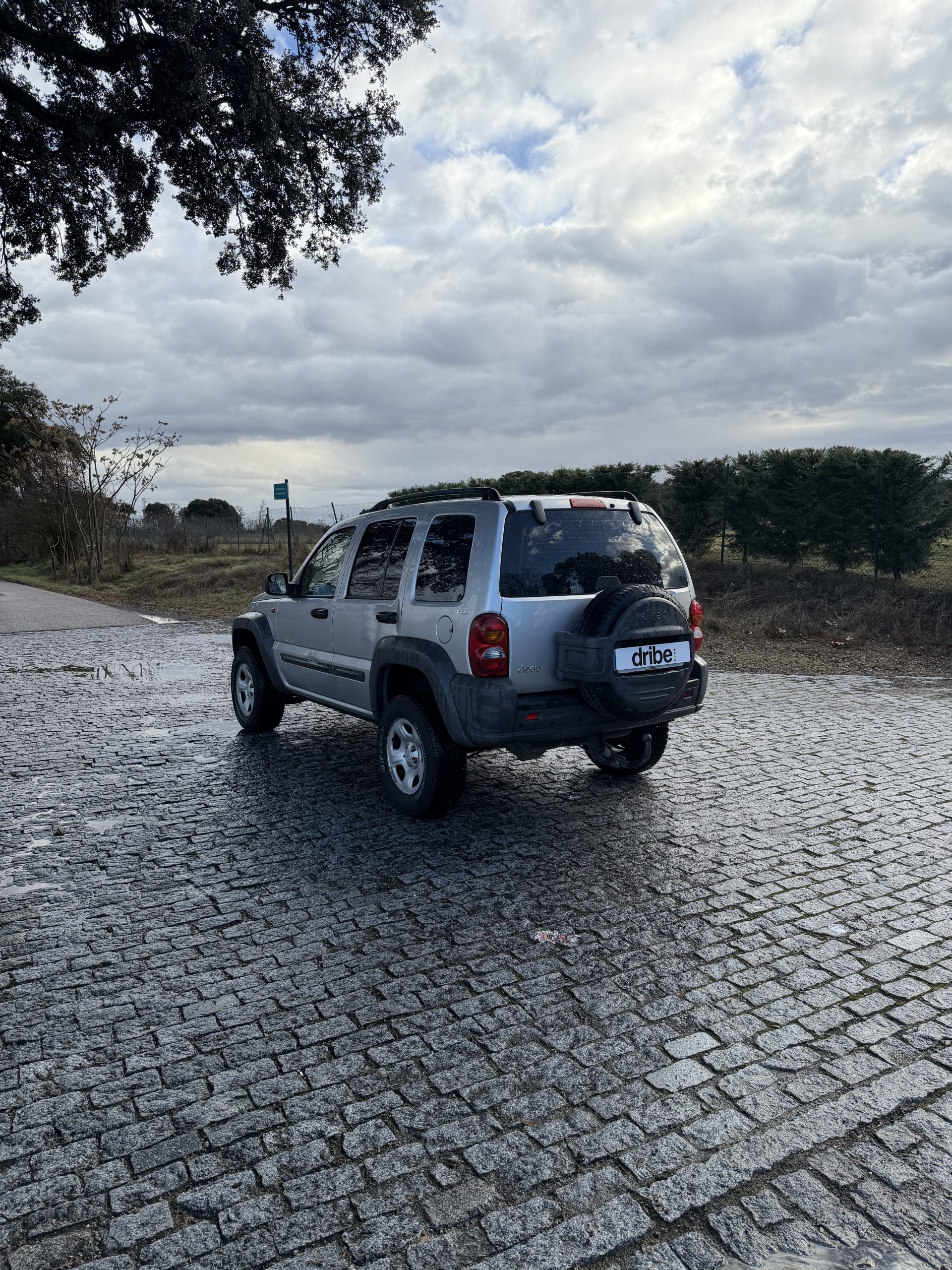 VENDIDO: JEEP CHEROKEE SPORT 2.5 CRD 143CV