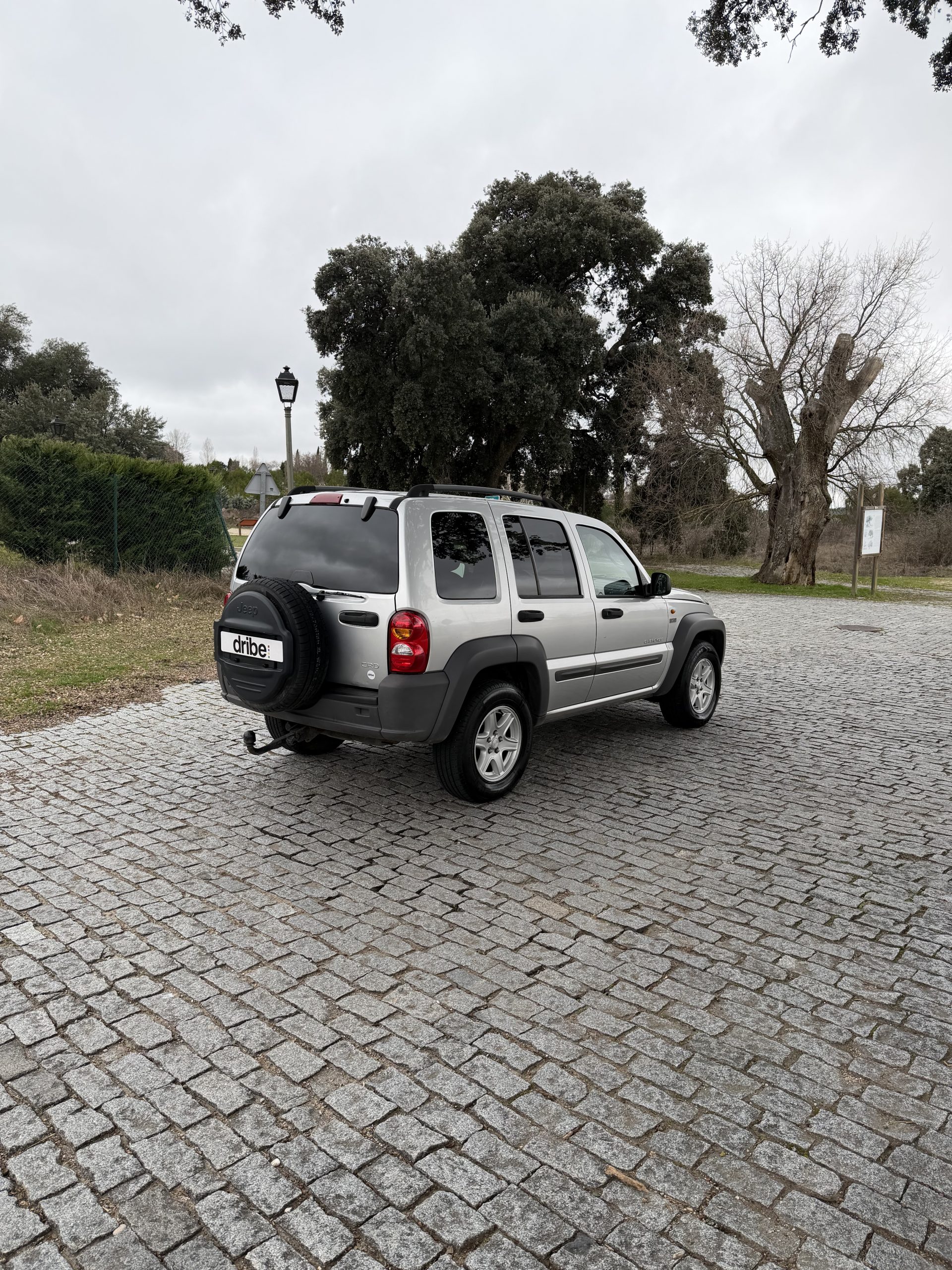 JEEP CHEROKEE SPORT 2.8CRD 150CV AUT.