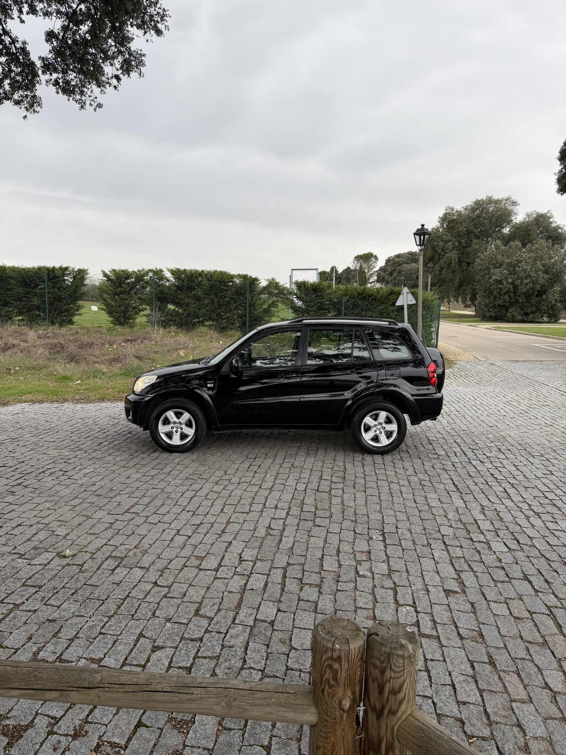 VENDIDO: TOYOTA RAV4 SOL 2.0 VVTi 150CV AUT. 4×4