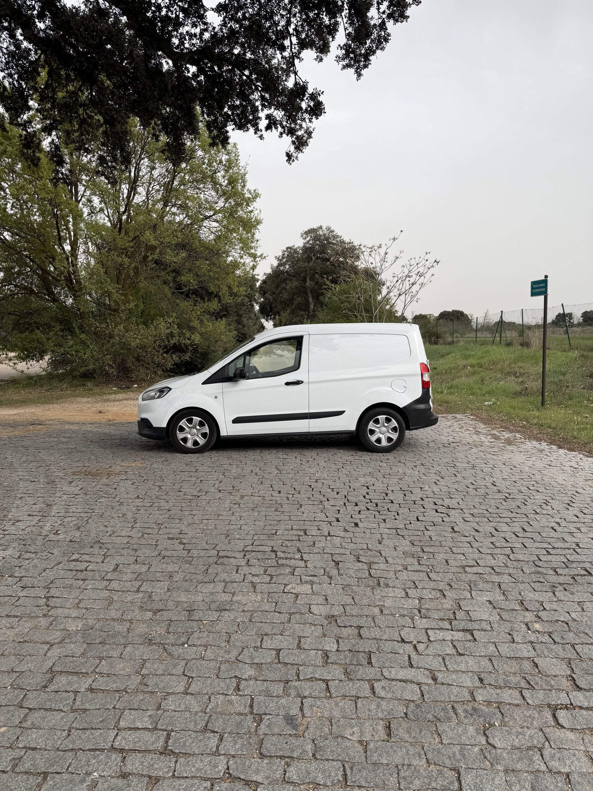 FORD TRANSIT COURIER FURGÓN 1.5 TDCI 100CV