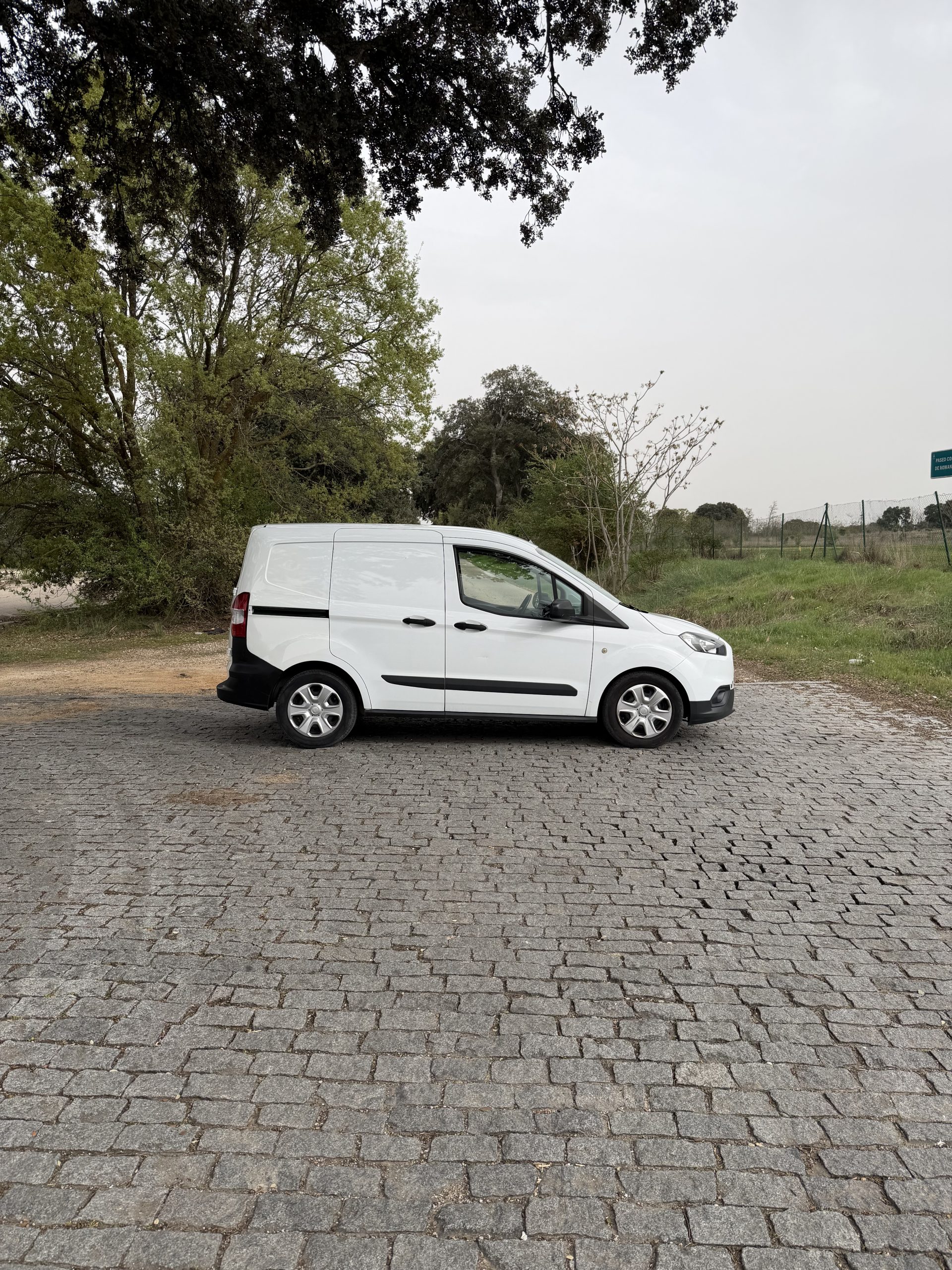 FORD TRANSIT COURIER FURGÓN 1.5 TDCI 100CV