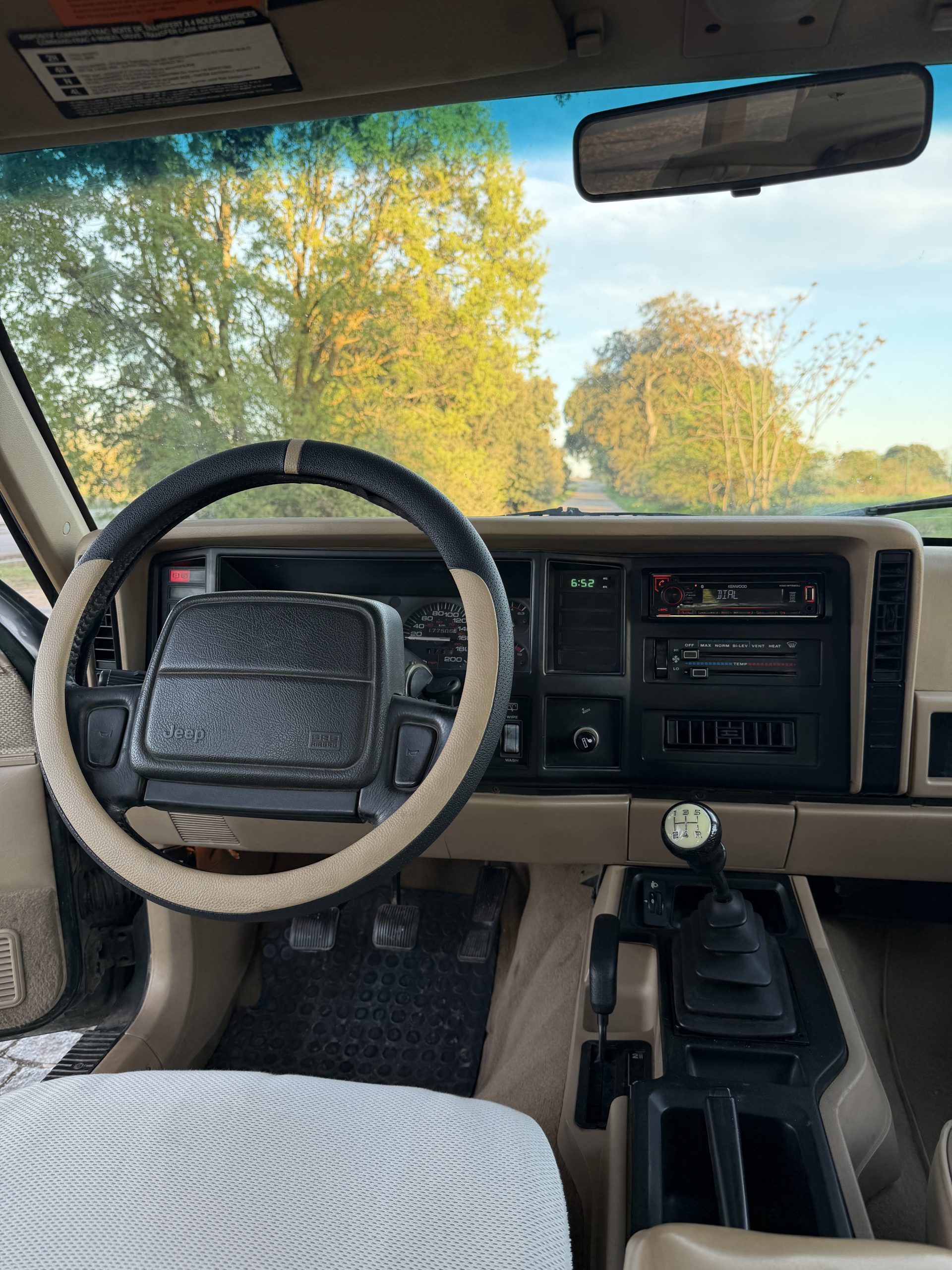 RESERVADO: JEEP CHEROKEE 2.5 TD 115CV